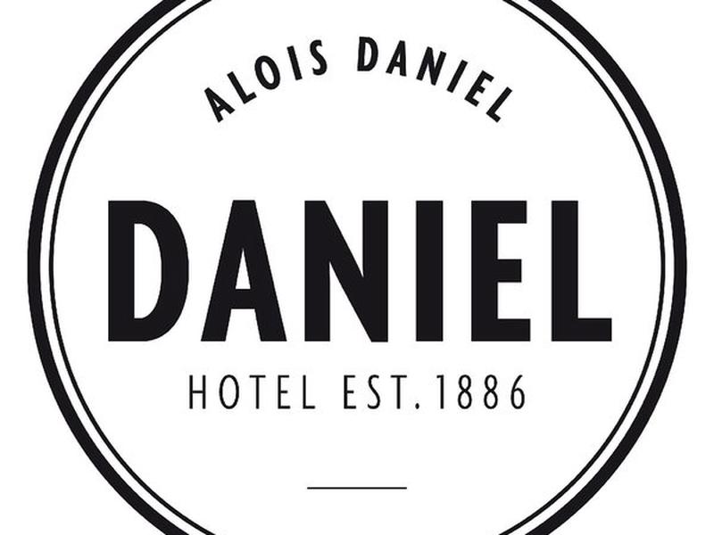 AA453F78C7AA0CBAB8A8CB337918AC20