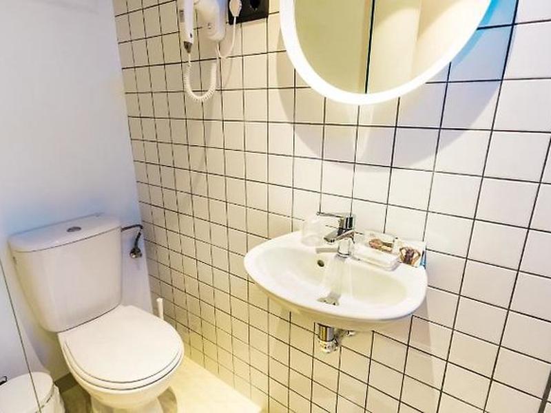 6DC0D1A8CD3314AD09256AFC95C4E9C6