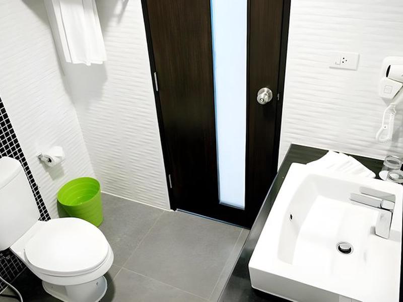 2C1B74405B393239DC2B6EEB9A47D524