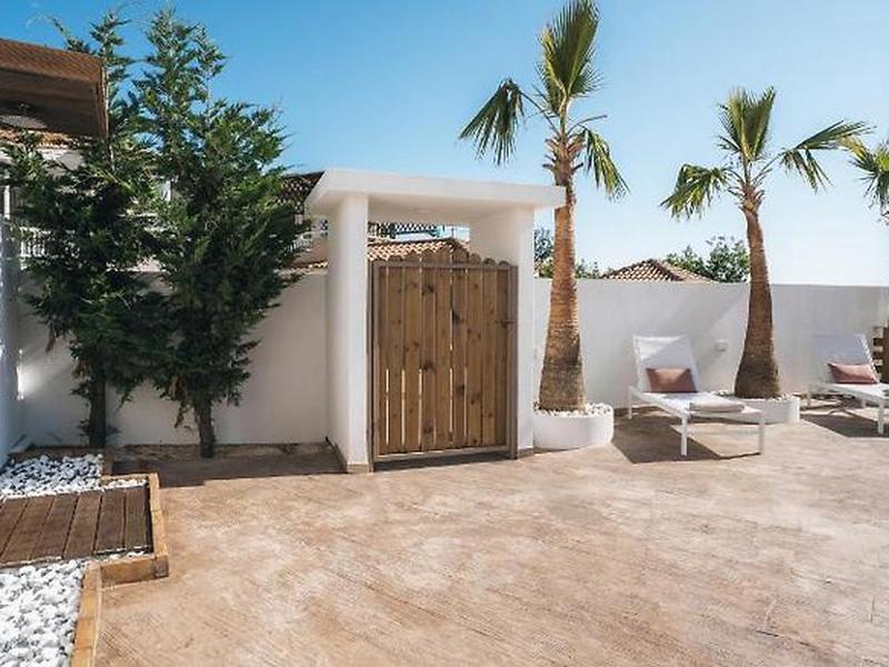 7591A21CFA3B64A3DDADBD786321BD4B