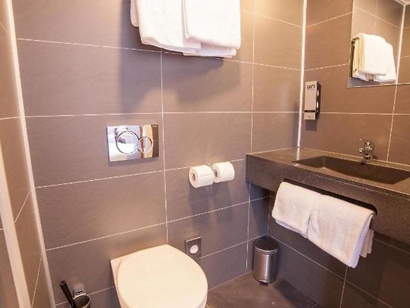 74A481AD4EC5E924465CAE6073C3B5C7