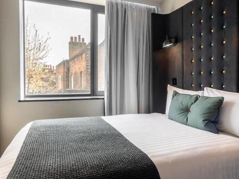 2C3804F32E2B228ED93362D56F191AE4