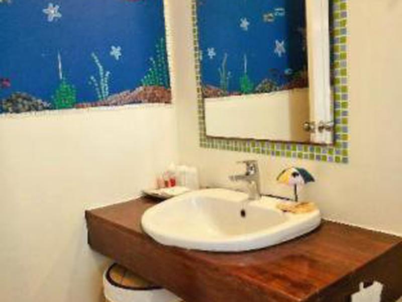 4EEF375CC4E93E50B62B6503082AF0FC