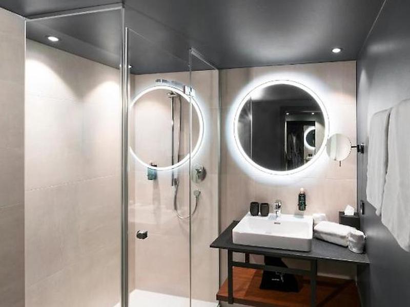 80C9B8DD6E9A03CC0073F787800D8157