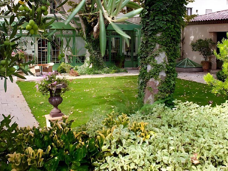 2FE0A1F7FCB7EB409352D7AC253E64BC