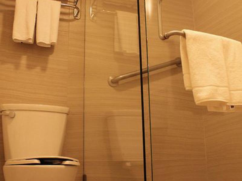 683AC594D45859FE2FBC8C5B15A2288F