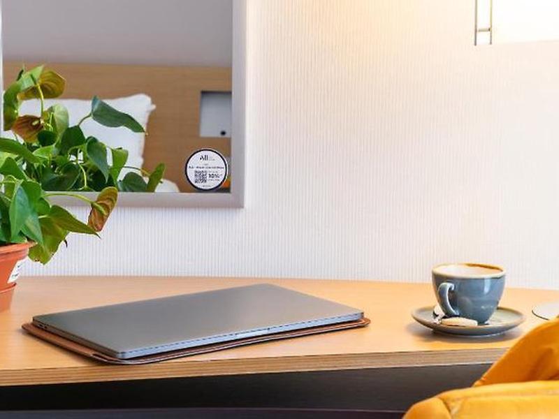 77D720685D2E2E9A8AADB8EF26579BB6