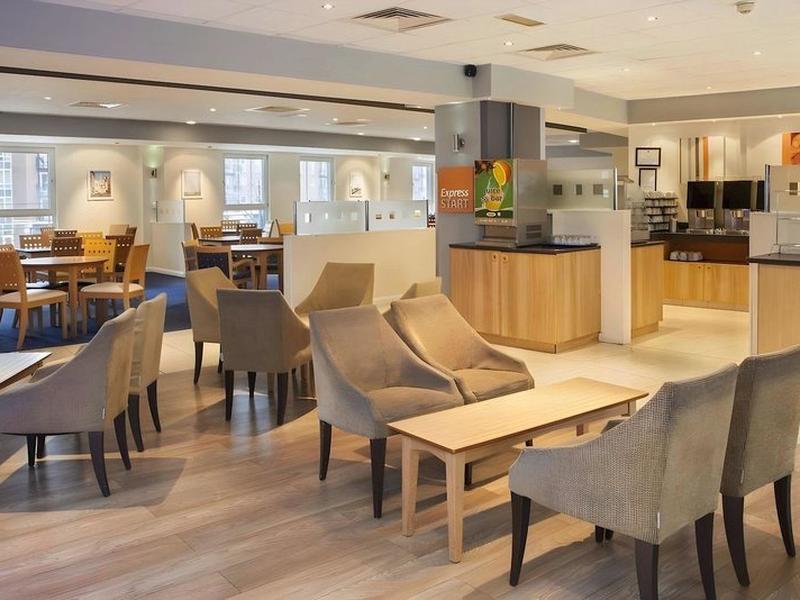 77AEFBFE60695E105E5BDD64BAC11BBE