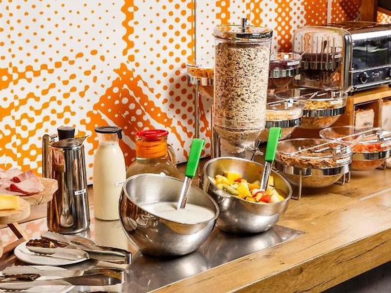 00118361AFACF0E58CBF44C2A2304840