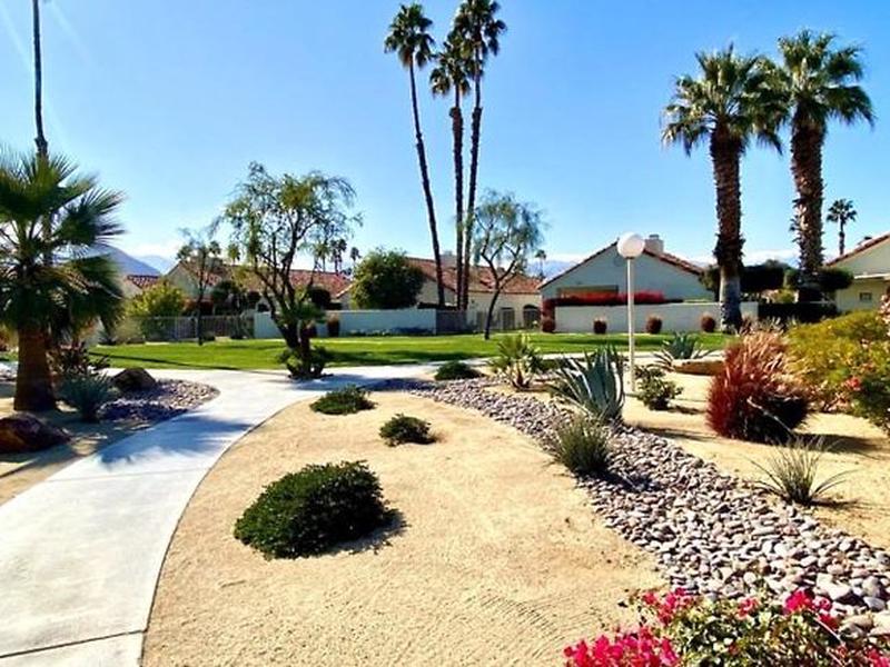 8F21201E99B48483FB2289875FE9EB0D