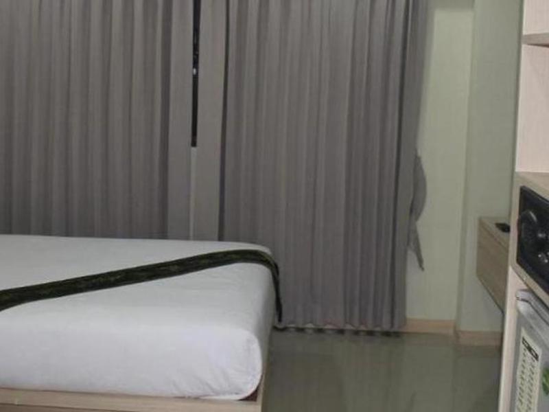 AC7C5F38664E7D6ECE218BED49A5244D