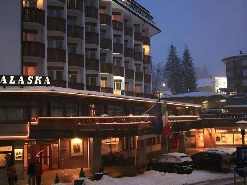 12407FBEAC8B99C8D2823EEC89A6B77C