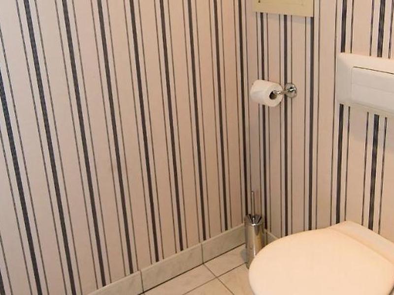 8E77FA15EF4D6ECC8115EB7D61384030