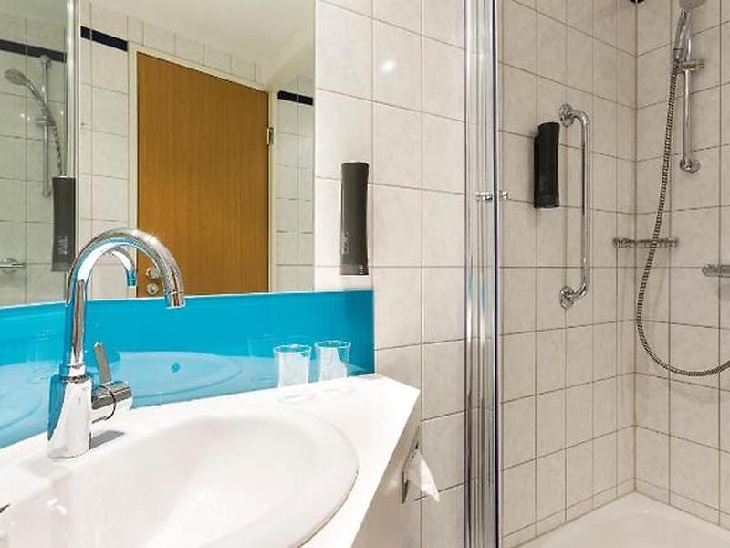 5FFD7AC60527FEC802FBF6AB9696C44B