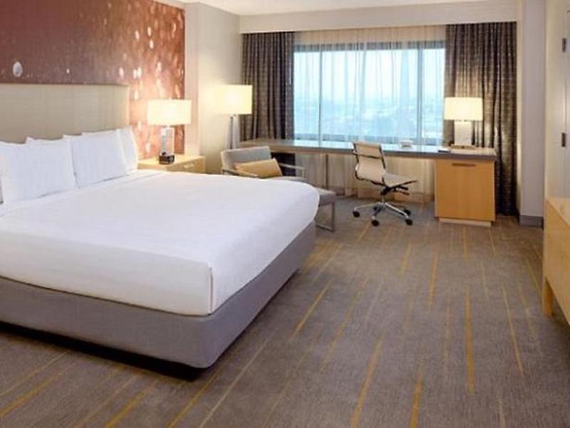 FF2C5C79FD7A1E4E81B2B120E9FDC402