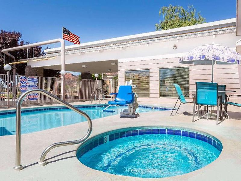 9A72F81986A527FA2C26E44C36BE82B6