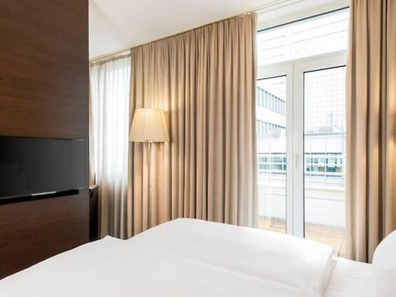 6ADCB56012E724BF8B810030C0C210DF