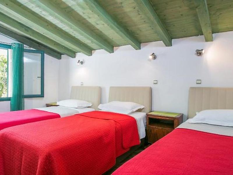 B2E722642309DD521AF55D55CFFDAA9A