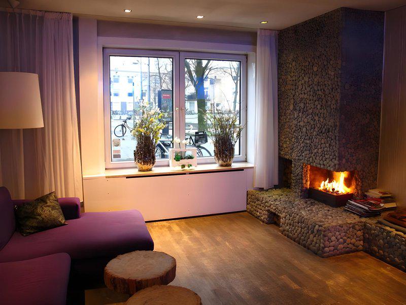 C7A9DCC0813680C014839EFE7DD1D9C5