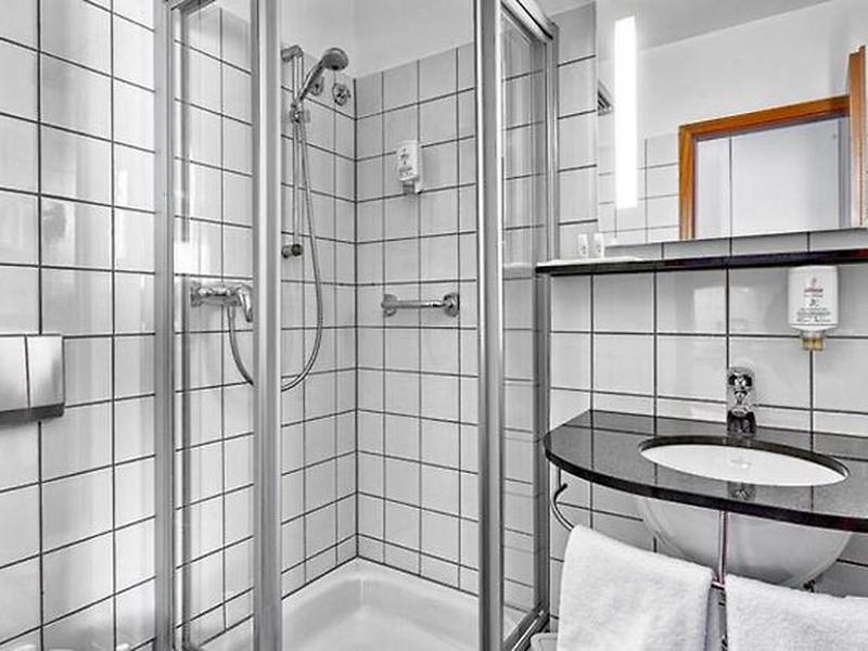 BA19F5647F97CA86F60E995AE7B6F2DB