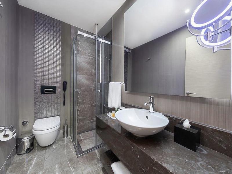 00448A83994A8CF519B918D2B31BC5F8