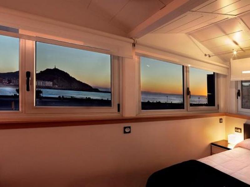 B6665F4F3DD6E4E1B4A425496768857E