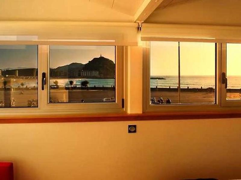 EBA942094C2F05206A5BD80031CE40A0