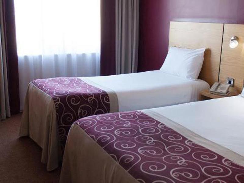 F92EA98409A609255A50A58CDFDA1D65