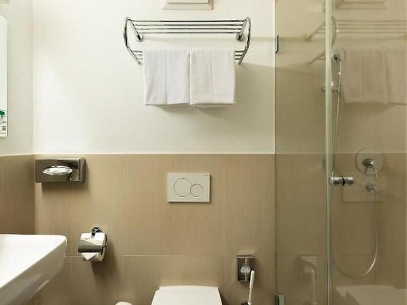 B33C4924FA688A08C9F3999AC927C193