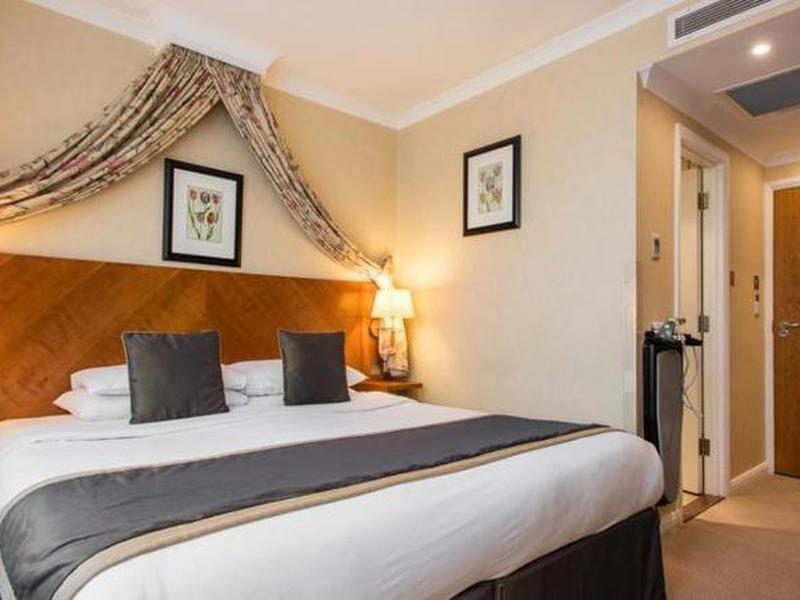 C1579140F9566BB438F2980E2177A19F