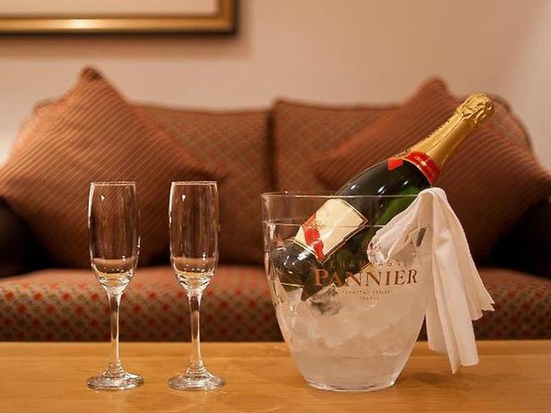 22DB0258C1332067890438A970685BFE