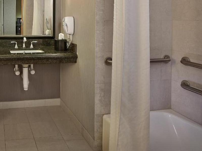 33DA3BD10005796C770CE7023C425C9B