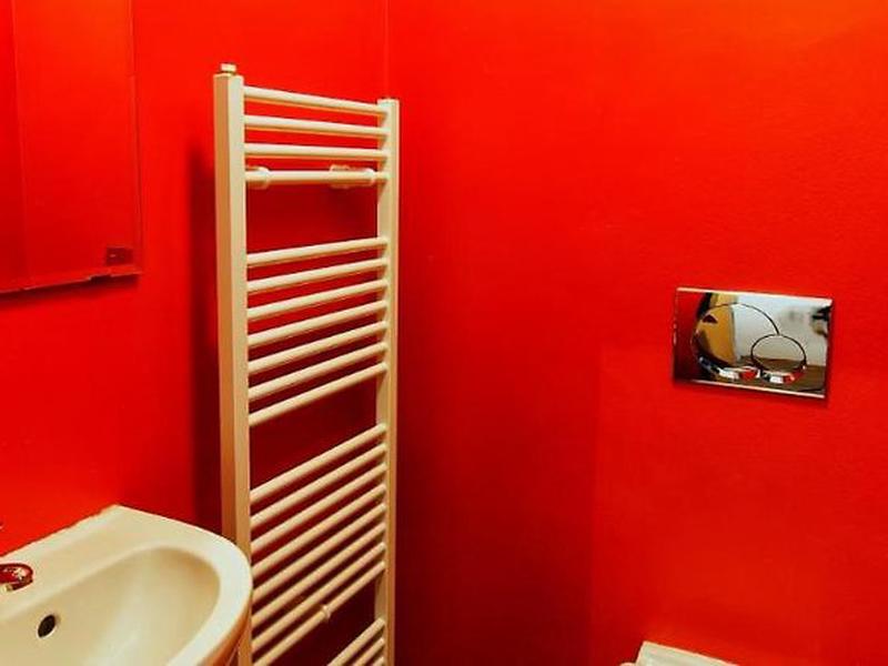 13288630564B0D2F88FF88C2181F191A