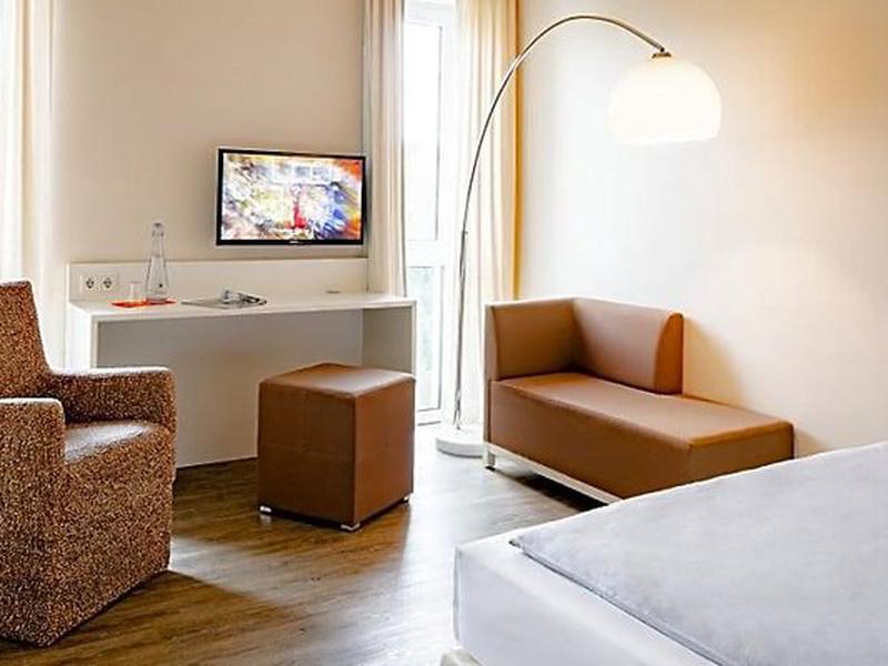 FFF553E6CC48D860C5587164AB2A7274