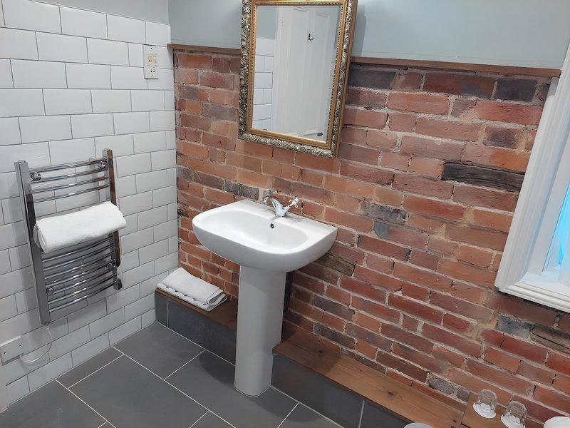 783966F39CB363AE3F390124C84C3496