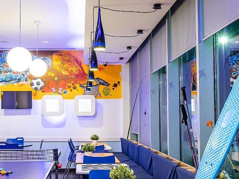 626AB3A32E94134A044A49D1994B3F81