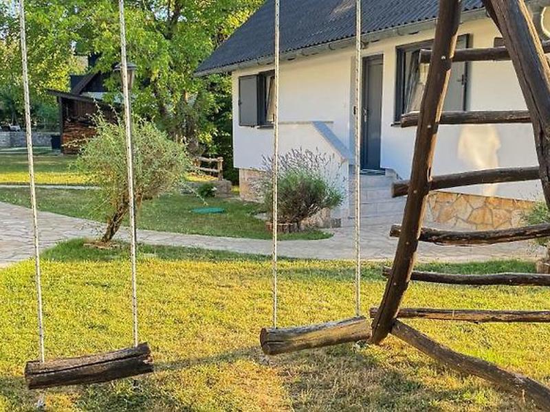 2F32BFC3E95EEAD1FD94435B69DDC69A