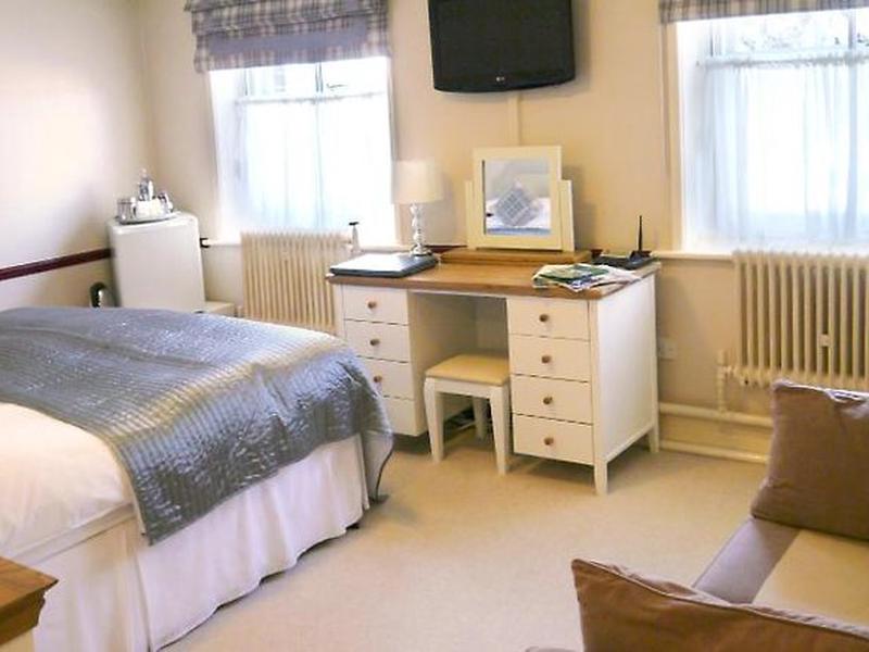 87CF66A867230D577EE866FC09F4D6C9