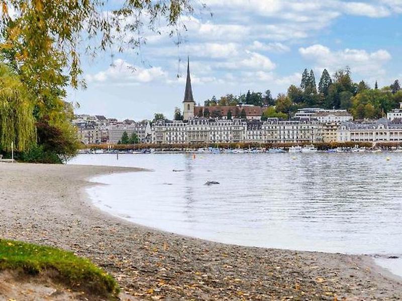 2E7B8C02E451AD5E4EF2941B6FC18343