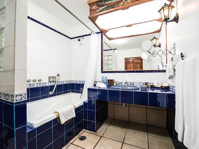 665B5DEFC5D7351BF2B5A3EFB63D0FA6