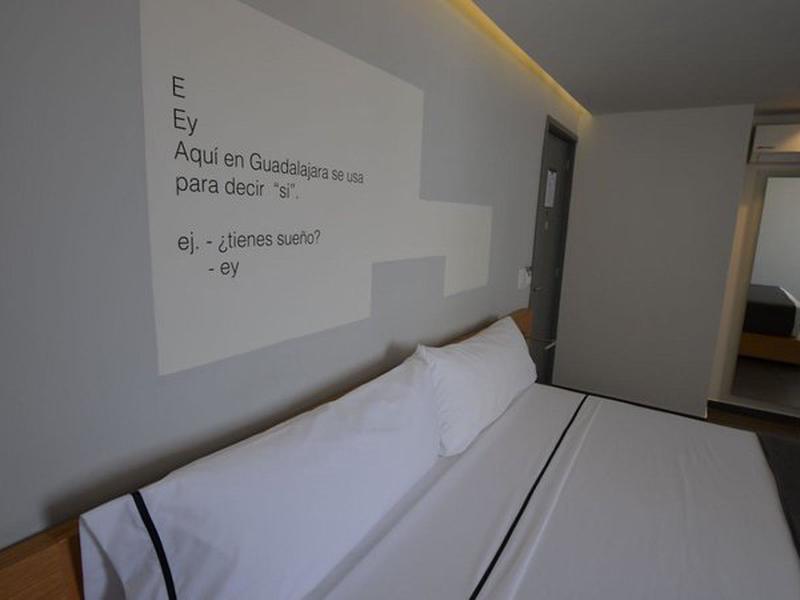 DD63FDC321ABB1284F979A2AADD5A0E7