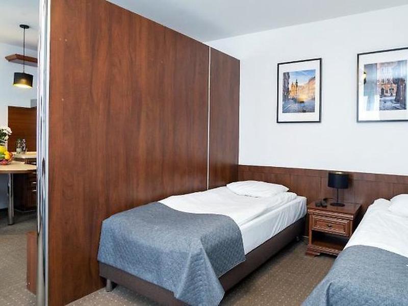 3F37AEFB463298569C5FE4F9D197906E