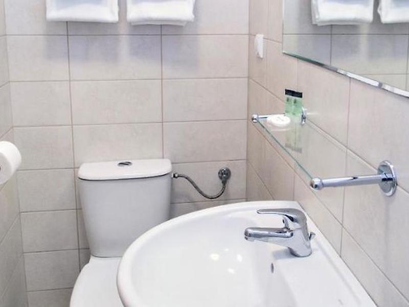 9D7C561B6C7B30E7D2324B765AF7D44B