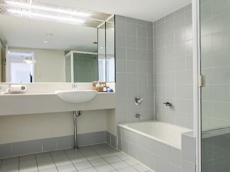 57312BC034FEF14B4F390A6857A6EA5B