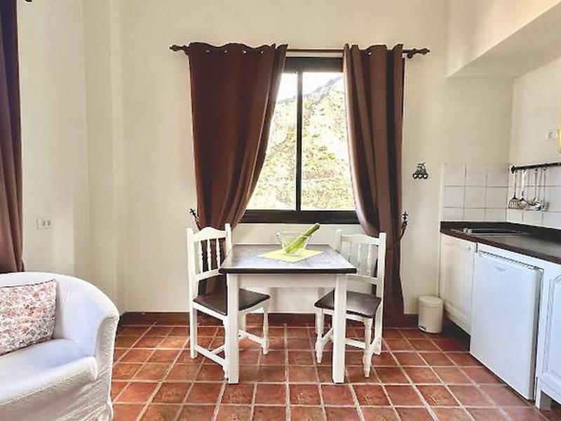 5DA07BF3D71836E7D5F3807FC2EE9D2A