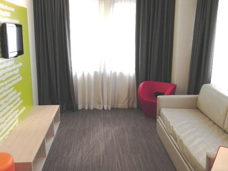 A6B4658BB04672350F1AF738D69C52B3