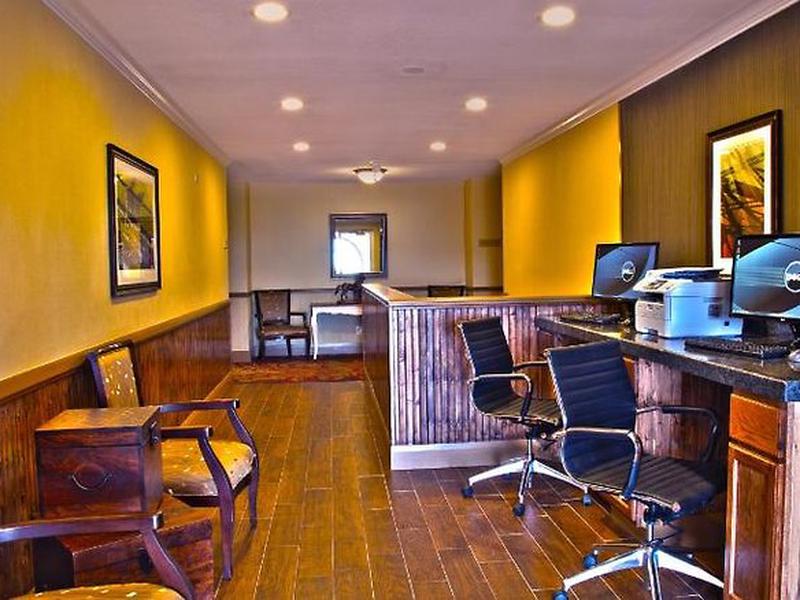 7B7F9976A6186656F55AF7841BDBED6A