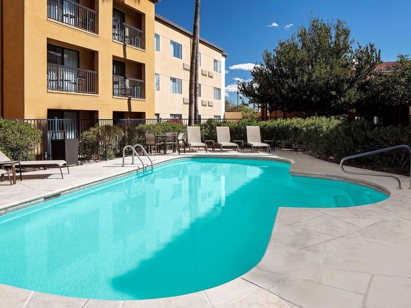 4B88E8521C011F7C4290363A64FF2EB9