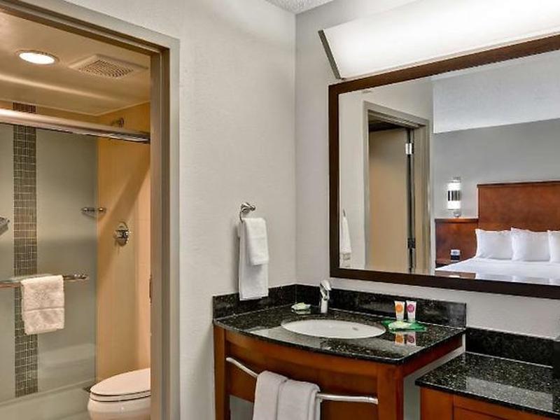 A943D8972CED0CDC07CFF8FEBDE82248