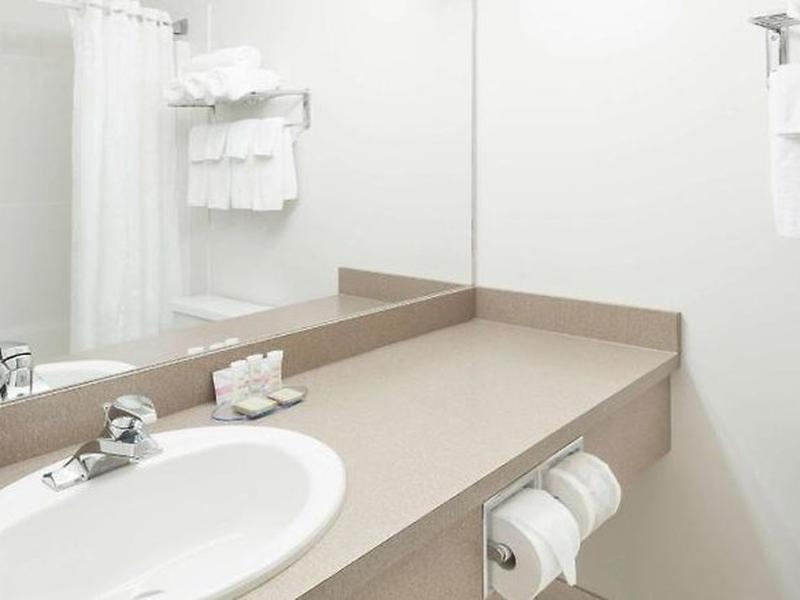 627FC50ABD686E43A5762A9B6F1BA135